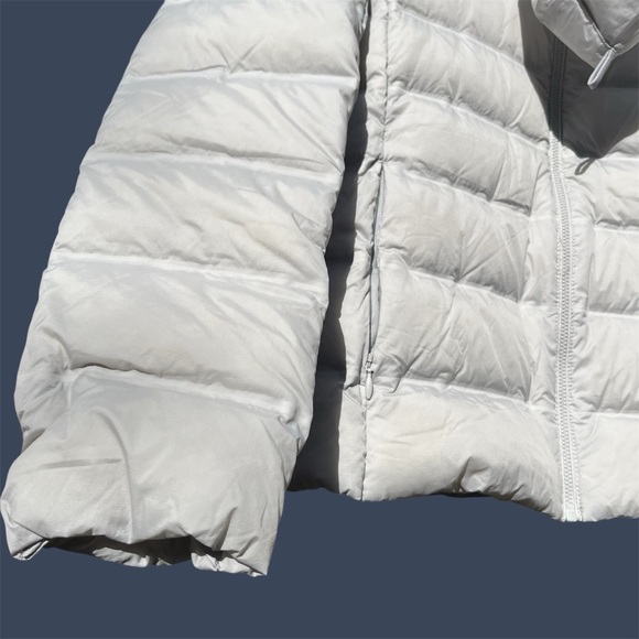 Ultra Light Down Seamless Parka Jacket Light Gray Silver Hooded Zipped Pockets S - Picture 4 of 16